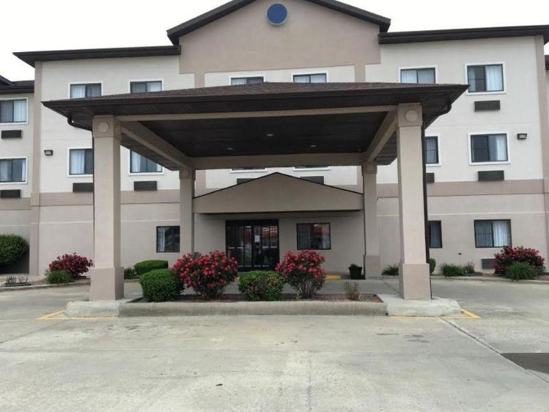 Quality Inn & Suites Salem Near I-57 Exterior photo